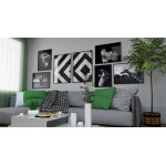 Lejonhona Gapar och Visar Tänderna - Svartvit Poster