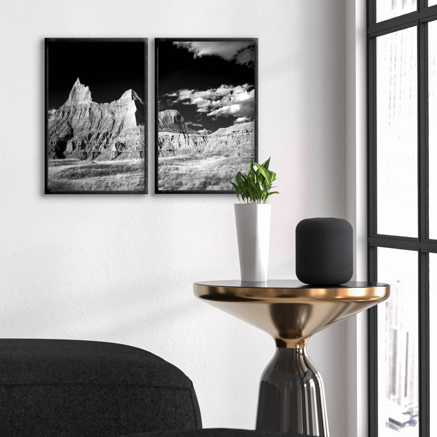 Bergstoppar och moln - Svartvit poster i två delar