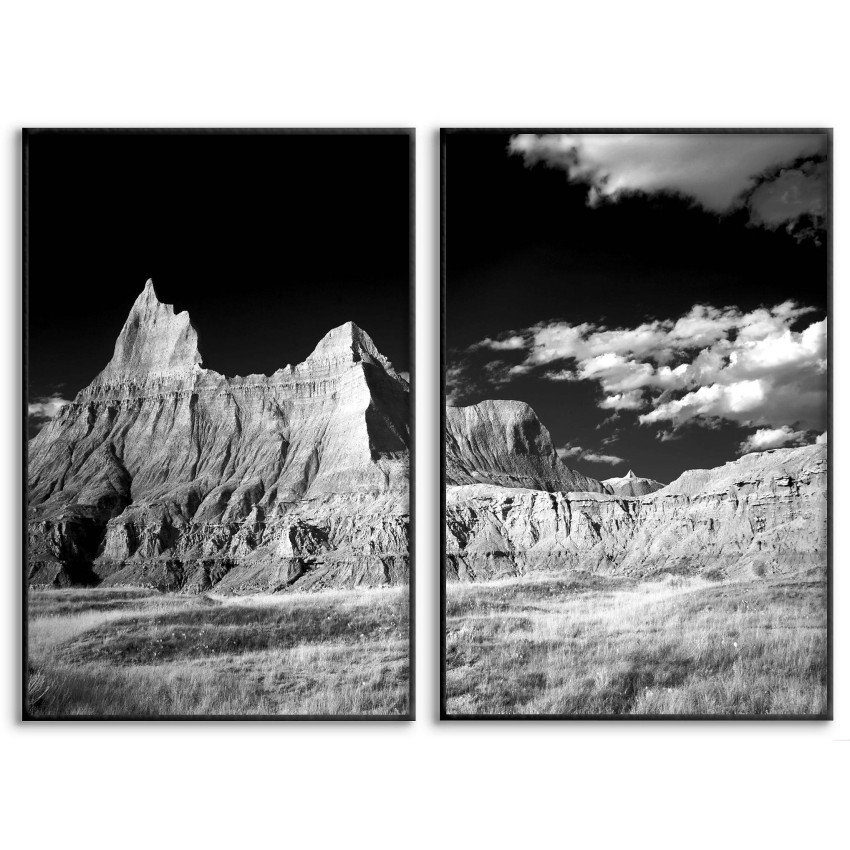 Bergstoppar och moln - Svartvit poster i två delar