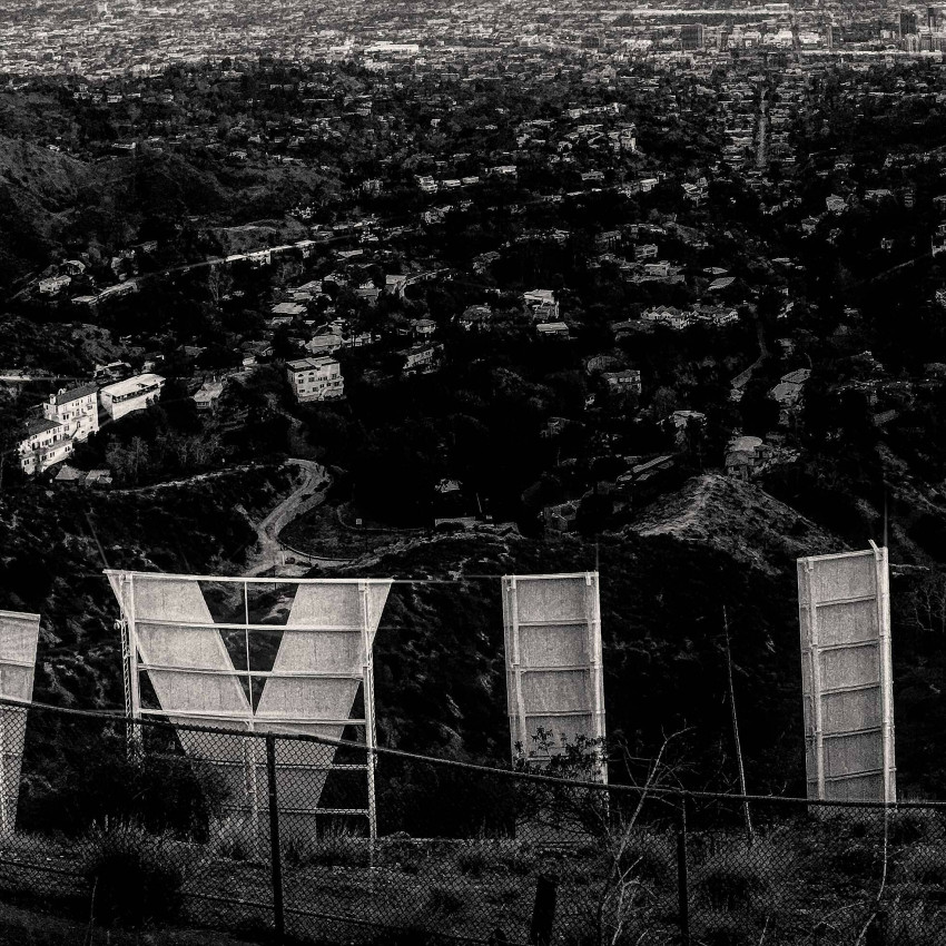 Hollywoodskylten - Stor svartvit tredelad tavla