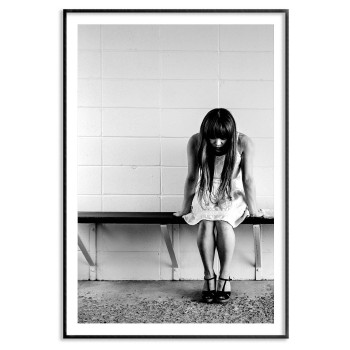 Black and white poster - Girl in the subway