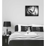 Dark beautiful angel - Svartvit tavla