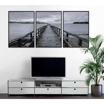 Brygga ut mot Vattnet - Poster i Tre Delar