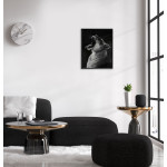 Lejonhona Gapar och Visar Tänderna - Svartvit Poster