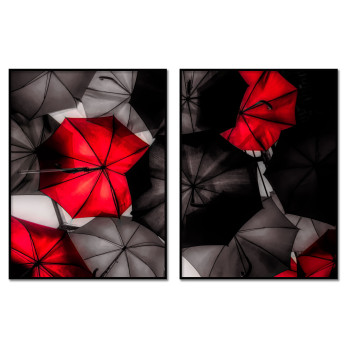 R&ouml;da ooch svartvita paraplyer  - Tavla i tv&aring; delar